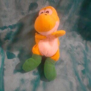 Vintage Nintendo 64 BD&A YELLOW YOSHI Beanie Plush. No tag Pre-loved beanbag toy